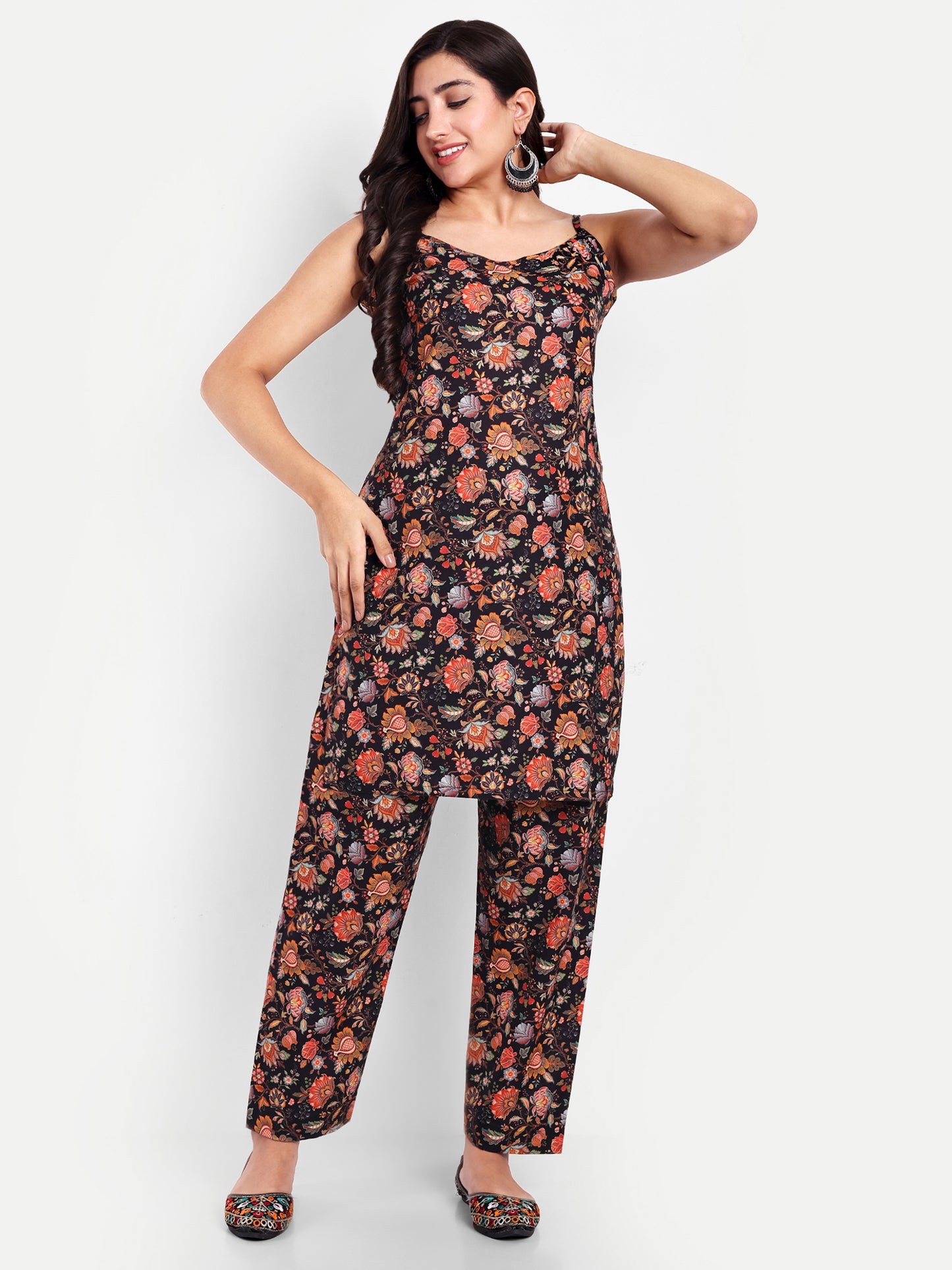 Elegant Women Co-ord Set – Stylish Matching Top & Bottom Outfit for Casual & Party Wear