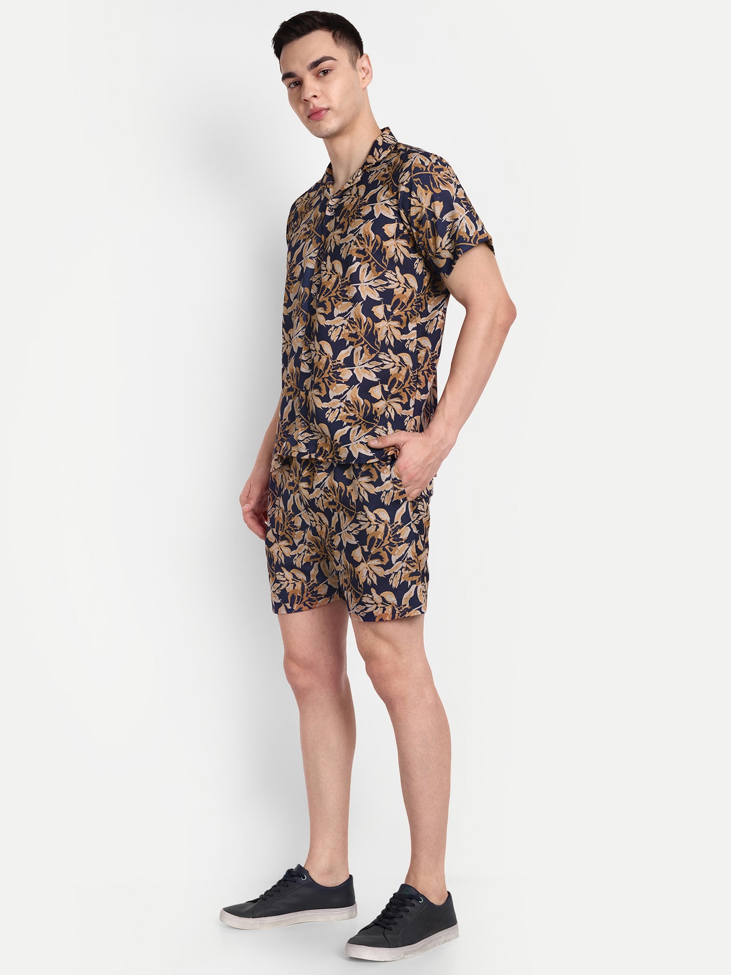 Men’s Co-Ord Set – Trendy T-Shirt & Bottom Wear Combo multicolor