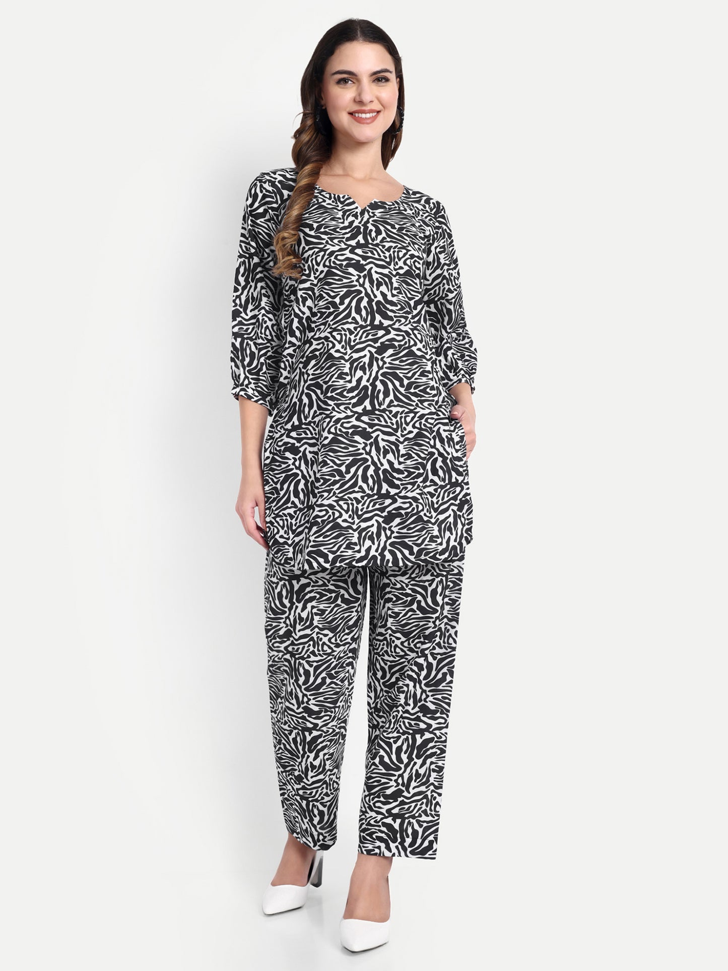 Elegant Women Co-ord Set – Stylish Matching Top & Bottom Outfit for Casual & Party Wear black