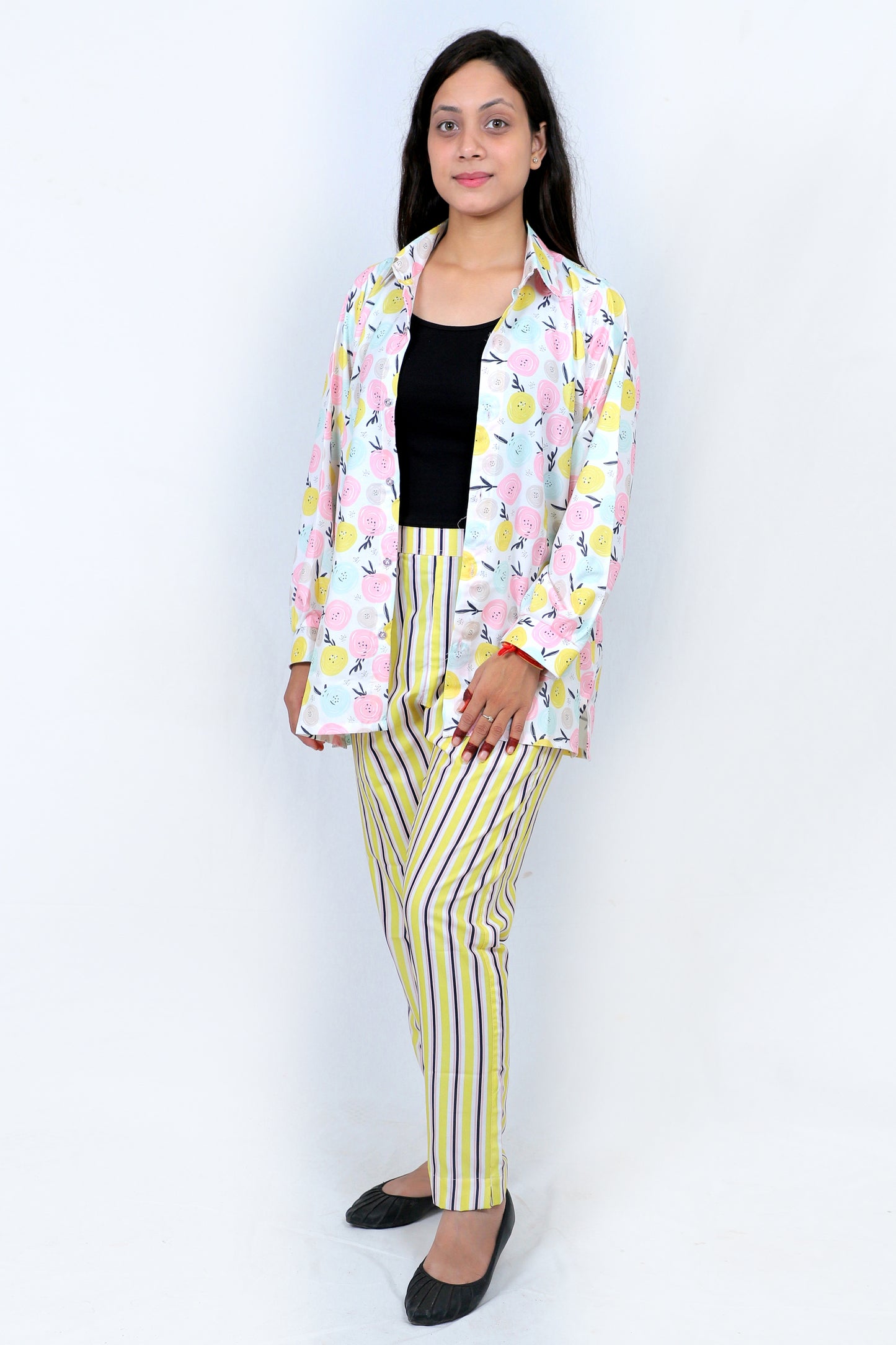 Elegant Women Co-ord Set – Stylish Matching Top & Bottom Outfit for Casual & Party Wear white