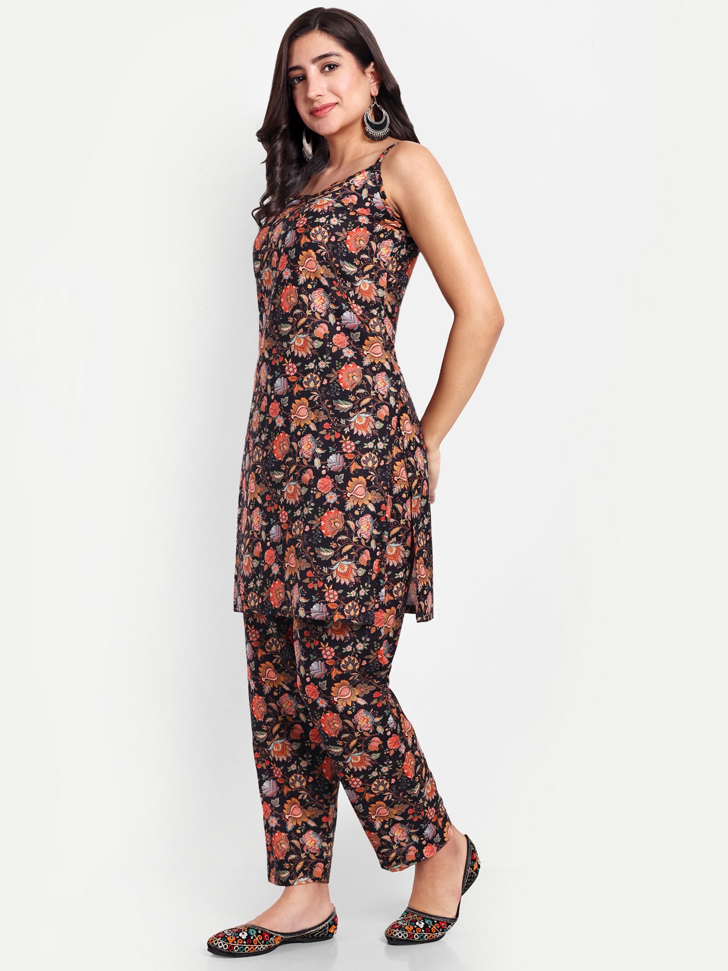 Elegant Women Co-ord Set – Stylish Matching Top & Bottom Outfit for Casual & Party Wear