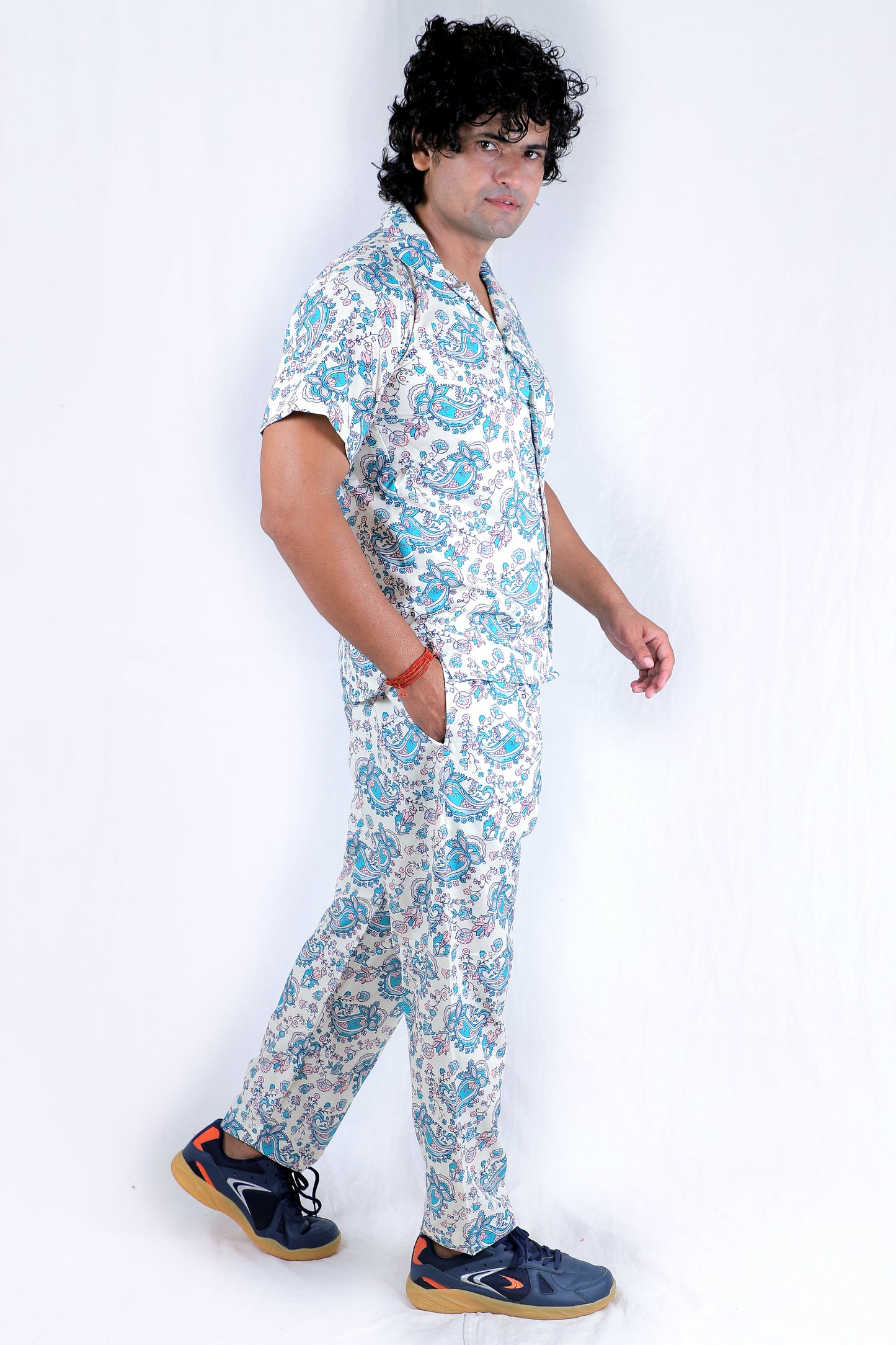 Men’s Co-Ord Set – Trendy T-Shirt & Bottom Wear Combo off white