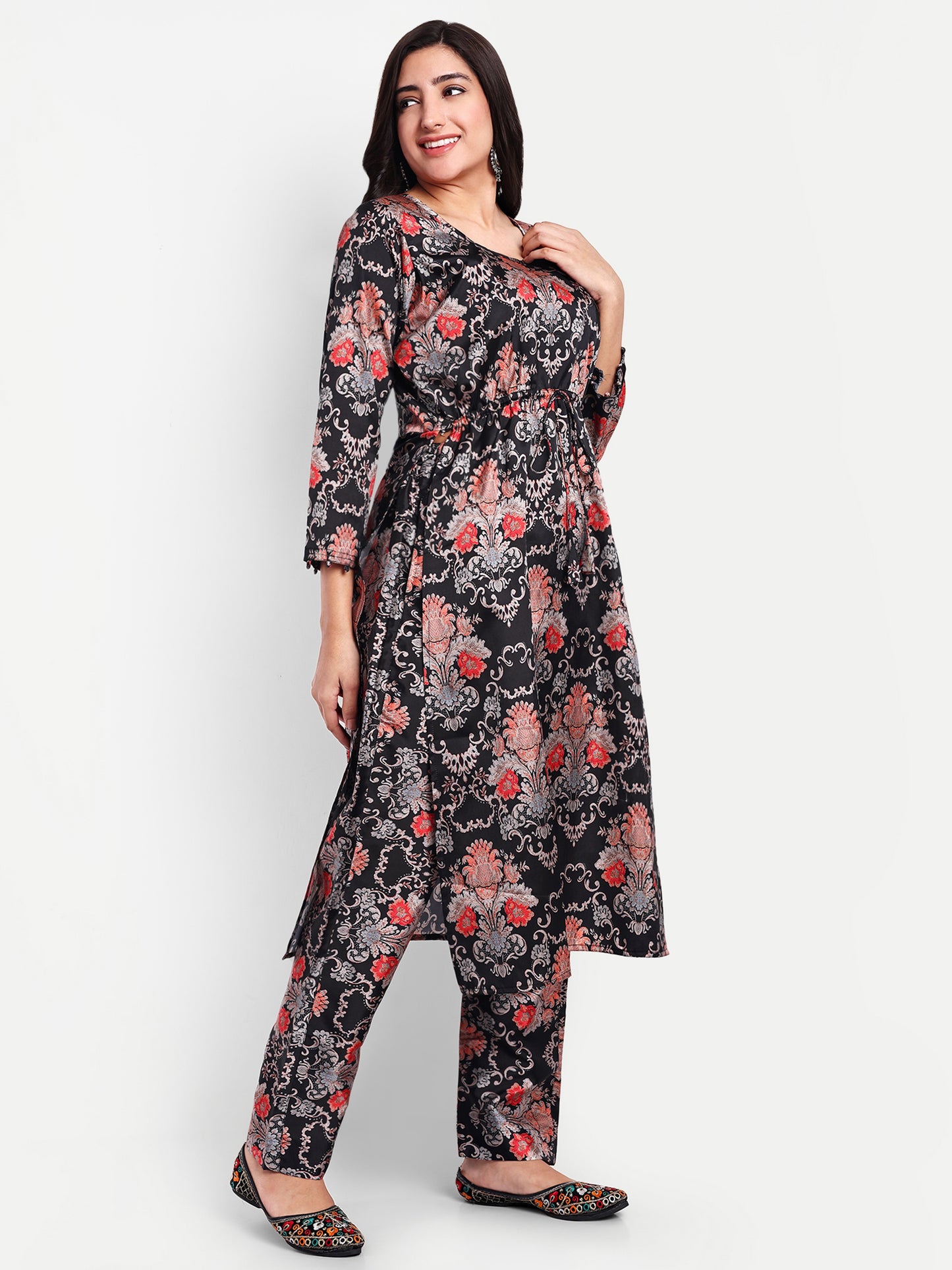 Elegant Women Co-ord Set – Stylish Matching Top & Bottom Outfit for Casual & Party Wear black