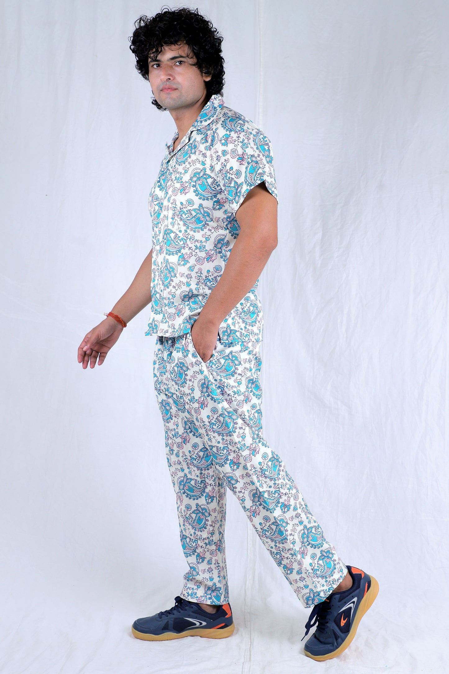 Men’s Co-Ord Set – Trendy T-Shirt & Bottom Wear Combo off white