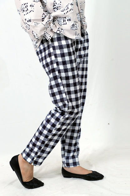 Elegant Women Co-ord Set – Stylish Matching Top & Bottom Outfit for Casual & Party Wear white printed